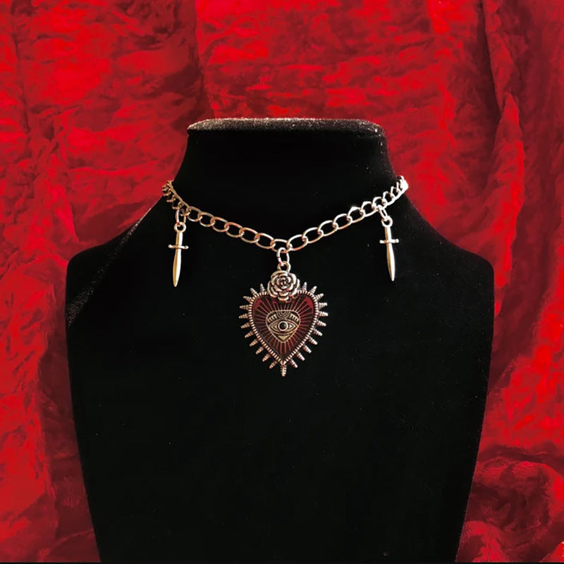 New Vintage Gothic Halloween Heart Ornament Necklace